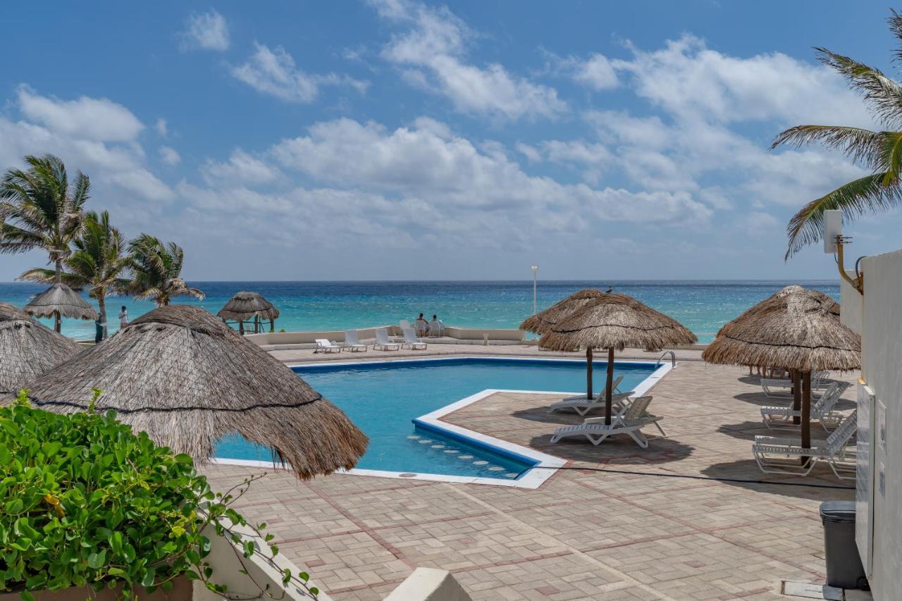 Ocean View Three Bedroom, Three Story Penthouse By The Beach Cancún Exterior foto